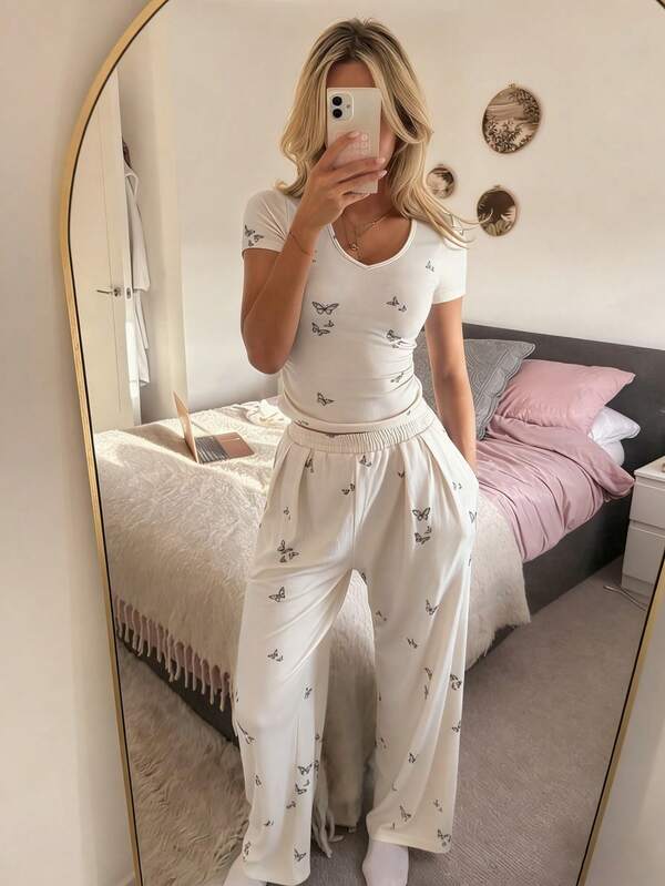 DAZY 2pcs/Set Women Butterfly Print Fitted Short Sleeve T-Shirt And Loose Long Pants Pajama Set, Summer