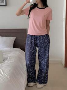 DAZY 2件套女士撞色领修身短袖T恤和宽松碎花长裤睡衣套装，夏季 - 淺粉色 - 查看 6