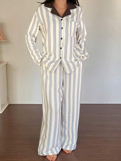 DAZY Vårrandig kontrastfärgad krage lapptäcke lös pyjamaset för kvinnor