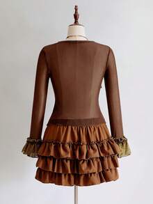 ROMWE Fairycore 仙女风蕾丝拼接荷叶边长袖修身女式上衣 - 棕色 - 查看 4