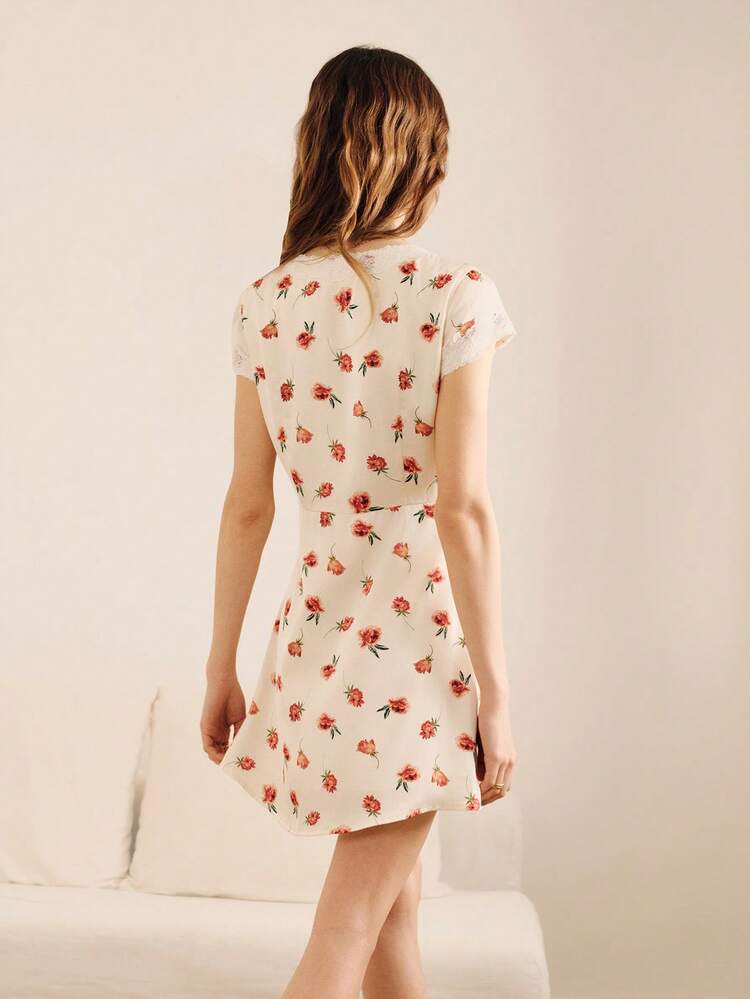 White And Red Floral Print Mini Dress With Lace Trim Detail Vintage Cute Dress Spring Summer Spring Summer Vacation French Style Parisian Style