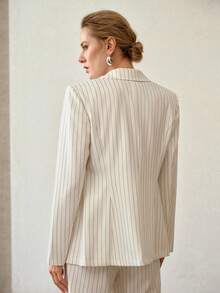 MOTF PREMIUM 条纹休闲亚麻质感通勤及日常双排扣西装外套 - 白色 - 查看 3