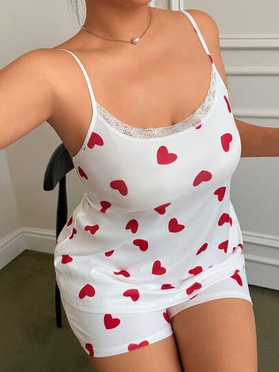 SHEIN Napfluff CURVE 加大码蕾丝边心形吊带背心和短裤睡衣套装