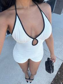 Alexandranx 女士休闲度假 V 领露背蝴蝶结前镂空黑白撞色饰边紧身罗纹连体裤，适合派对、约会、下午茶、海边沙滩，可作为内穿或外穿 - 黑與白 - 查看 6