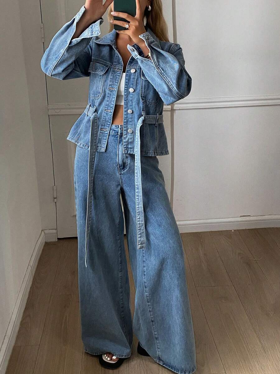 DAZY 女士牛仔外套，带领子和腰带，收腰设计，宽松牛仔裤套装，休闲都市风 - 中等水洗藍 - 查看 1