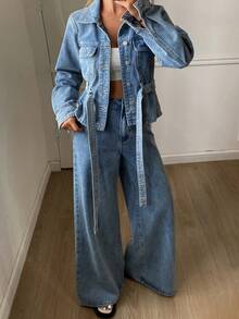 DAZY 女士牛仔外套，带领子和腰带，收腰设计，宽松牛仔裤套装，休闲都市风 - 中等水洗藍 - 查看 2