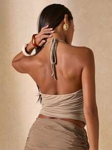 SHEIN BAE 女士夏季性感沙滩度假风纯色裹身褶皱露背系带吊带衫 - 卡其色 - 查看 2