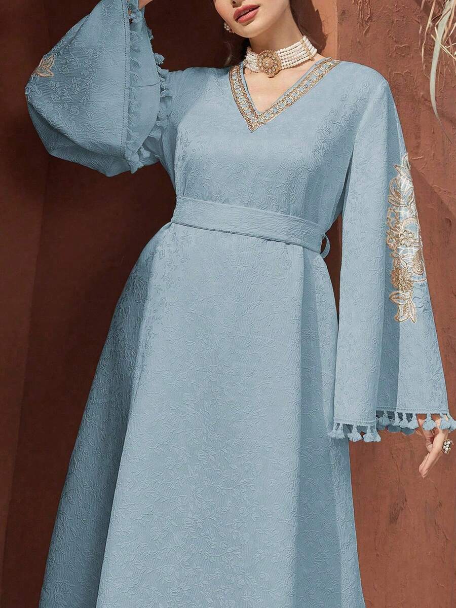 Modelyn Đầm dáng rộng cổ chữ V thanh lịch dành cho nữ cỡ lớn, có tua rua ở tay áo, phong cách truyền thống Ả Rập. - Màu xanh lam - Xem 1