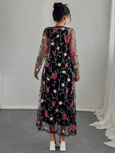 SHEIN LUNE 2pcs Women Casual Lace Embroidery Dress Set