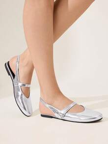 CUCCOO CHICEST Women's Flat Sandals, Silver Texture PU Material, Buckle Round Toe Flat Bottom Slippers, Silver Mary Jane Flat Sandals, Elegant Women's Flat Shoes, Light, Comfortable And Versatile, Casual, Suitable For Daily Commuting/Festival Thanksgiving/Prom Party/Outerwear Women's Shoes Wedding Shoes - Silver - View 5