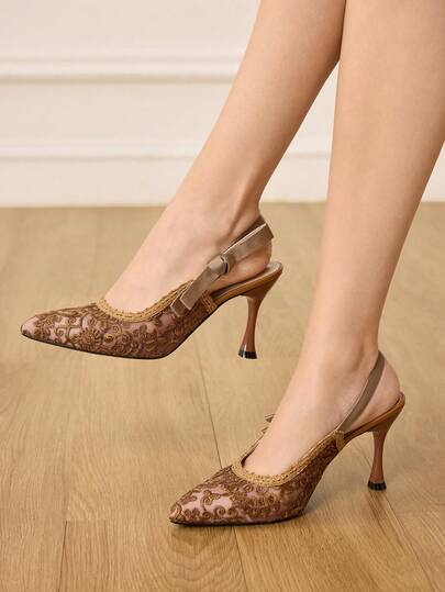 CUCCOO HITCHD Damskor Vår/Sommar Broderi Spets Rosett Spetsiga Låga Klackar Eleganta Meshskor Bröllop Dejting