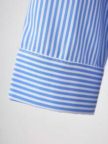 SHEIN 女童清新蓝白条纹卡通印花衬衫，翻领单排扣设计，长袖直筒宽松版型，新款时尚童装，休闲可爱俏皮风格，适合女孩日常外出、上学、玩耍、春秋季穿着。 - 藍色 - 查看 3