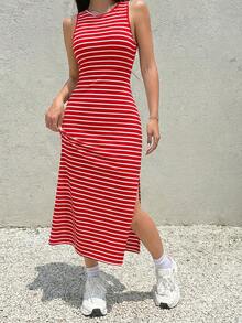 SHEIN EZwear Đầm nữ kẻ sọc hở lưng xẻ tà, đầm hở lưng, đầm xẻ tà, đầm hè gợi cảm, đầm hè hở lưng, đầm đỏ trắng, đầm đỏ đi biển cho nữ, đầm hở lưng, đầm kẻ sọc đỏ, đầm xẻ cao, đầm hè hở lưng, đầm không tay, đầm liền thân, đầm hè cho nữ. - Đỏ và trắng - Xem 3