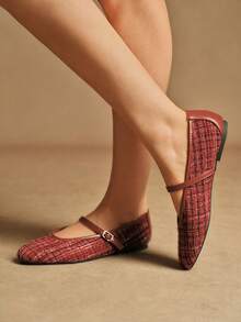 Rosivie Women's Elegant Casual Commuter Buckle Flat Shoes - Burgundy - View 2