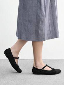 CUCCOO BIZCHIC Spring And Summer New Shoes Female Flat Bottom Round Toe Mori Retro Fairy Buckle Round Toe Mary Jane Casual Shoes - Black - View 3