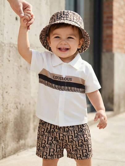 Souflis Souflis Set de 3 piezas para niño bebé que incluye: gorro de tejido, camisa de manga corta con cuello contrastado, y shorts de cintura elástica con estampado de letras. Adecuado para salidas de verano, escuela, casual, vacaciones, deporte, fiesta, primavera/verano, de 6 meses a 3 años. Incluye ropa de bebé, ropa de niño pequeño, gorro de bebé, camisa de niño pequeño, top de bebé, shorts de niño pequeño.