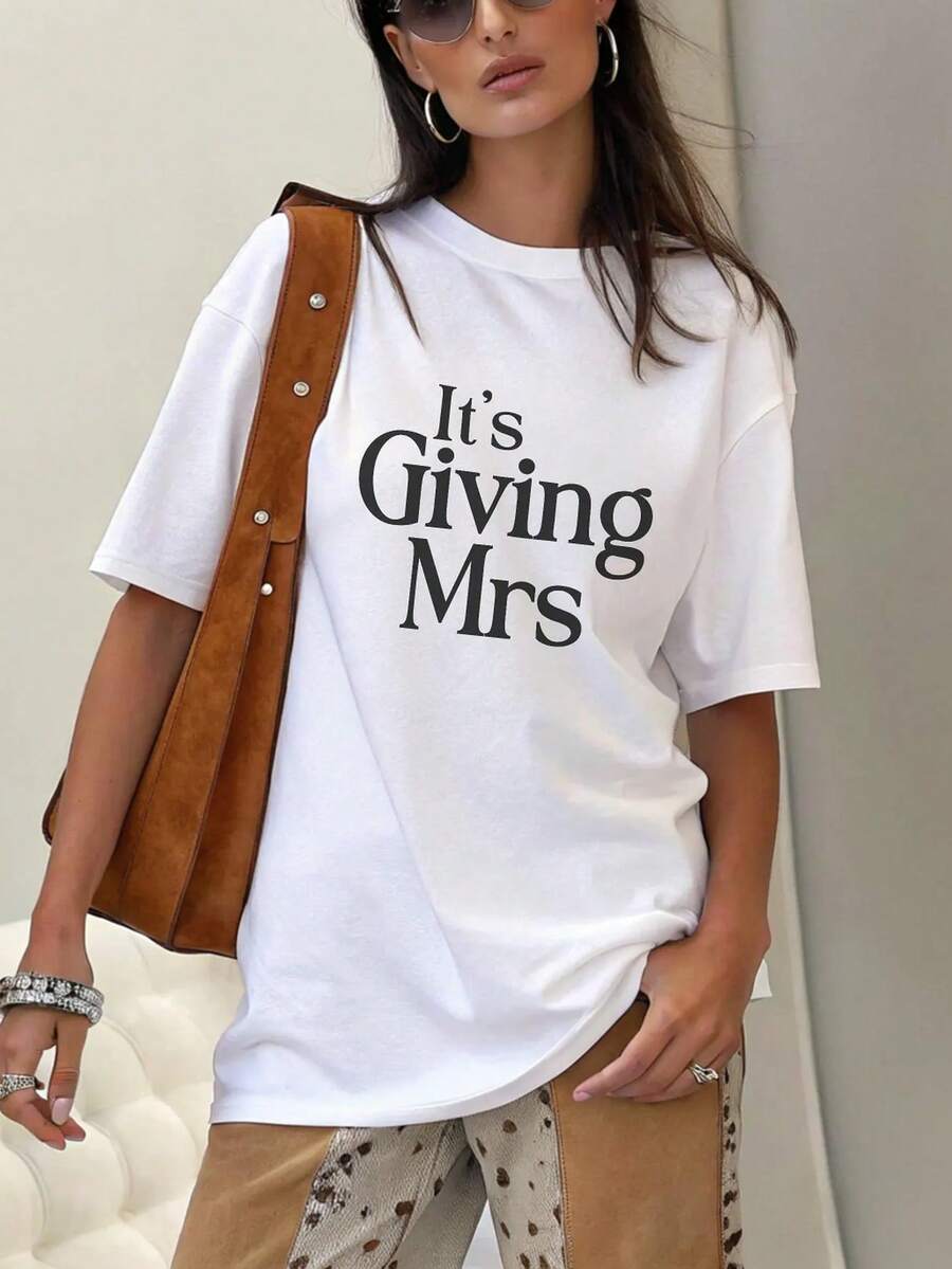 INAWLY Áo thun "It's Giving Mrs" dành cho cô dâu tương lai, áo thun đính hôn, áo thun cổ tròn tay ngắn cho tiệc độc thân. - trắng - Xem 1