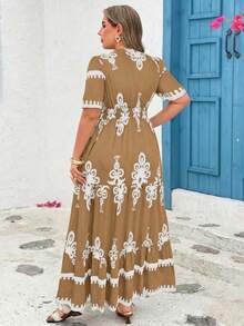 SHEIN Clasi Đầm dự tiệc cỡ lớn cho nữ, cổ chữ V, in hoa, thanh lịch, thắt eo, đầm hè cho nữ, đầm đi nghỉ mát cho nữ, đầm hè phong cách Boho cho nữ, đầm Boho màu nâu cho nữ, đầm kiểu Tây Ban Nha, đầm vintage cho nữ, đầm hè cho nữ, đầm quấn cho nữ, đầm phong cách Bohemian cho nữ, đầm đi nghỉ mát cho nữ. - Màu Khaki - Xem 2