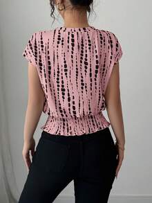 Elenzga 圆领印花弹力腰身简约女式T恤，插肩袖设计，适合春夏秋冬四季穿着，也可作为音乐会女装、优雅晚礼服、日常通勤、婚礼季/音乐节等场合的休闲服饰。 - 珊瑚粉 - 查看 2