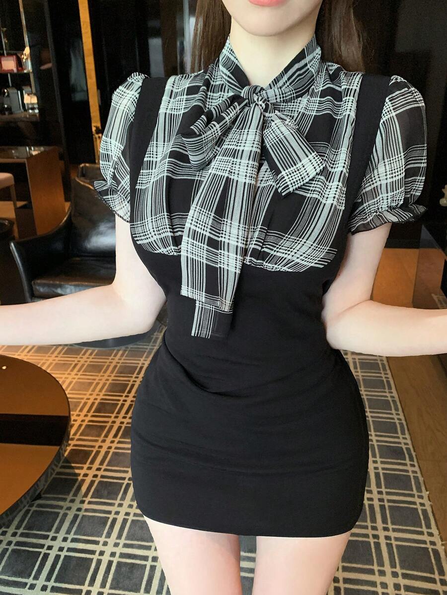 FRIFUL 女士高领蝴蝶结装饰格子印花无袖迷你连衣裙太阳裙 - 黑色 - 查看 1