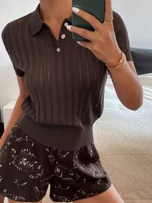 DAZY 女士夏季翻领短袖纹理薄纱面料休闲优雅套头针织衫 - 咖啡棕 - 查看 4