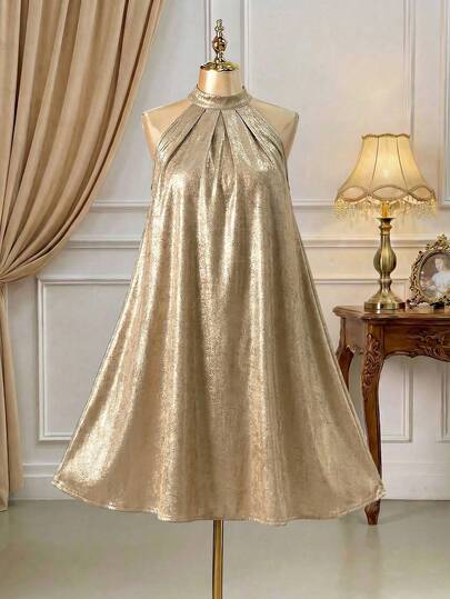 Rometta 大码纯色褶皱细节挂脖连衣裙，适合新年假期聚会服装