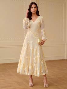 ZEYLAH V-Neck Ruched Waist Fitted Flared Hem Cutout Floral Dress, Autumn/Winter - Light Yellow - View 5