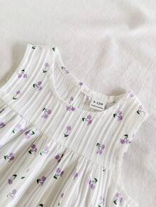 SHEIN Vintaside Kids 女童两件套夏季圆领无袖上衣搭配红色短裤。清新红白撞色，梭织面料，宽松版型。风格甜美、优雅、田园风，通体印有樱桃图案，活泼可爱。适合日常外出、上下学、参加派对、生日聚会、度假旅行等场合。 - 淡紫色 - 查看 7