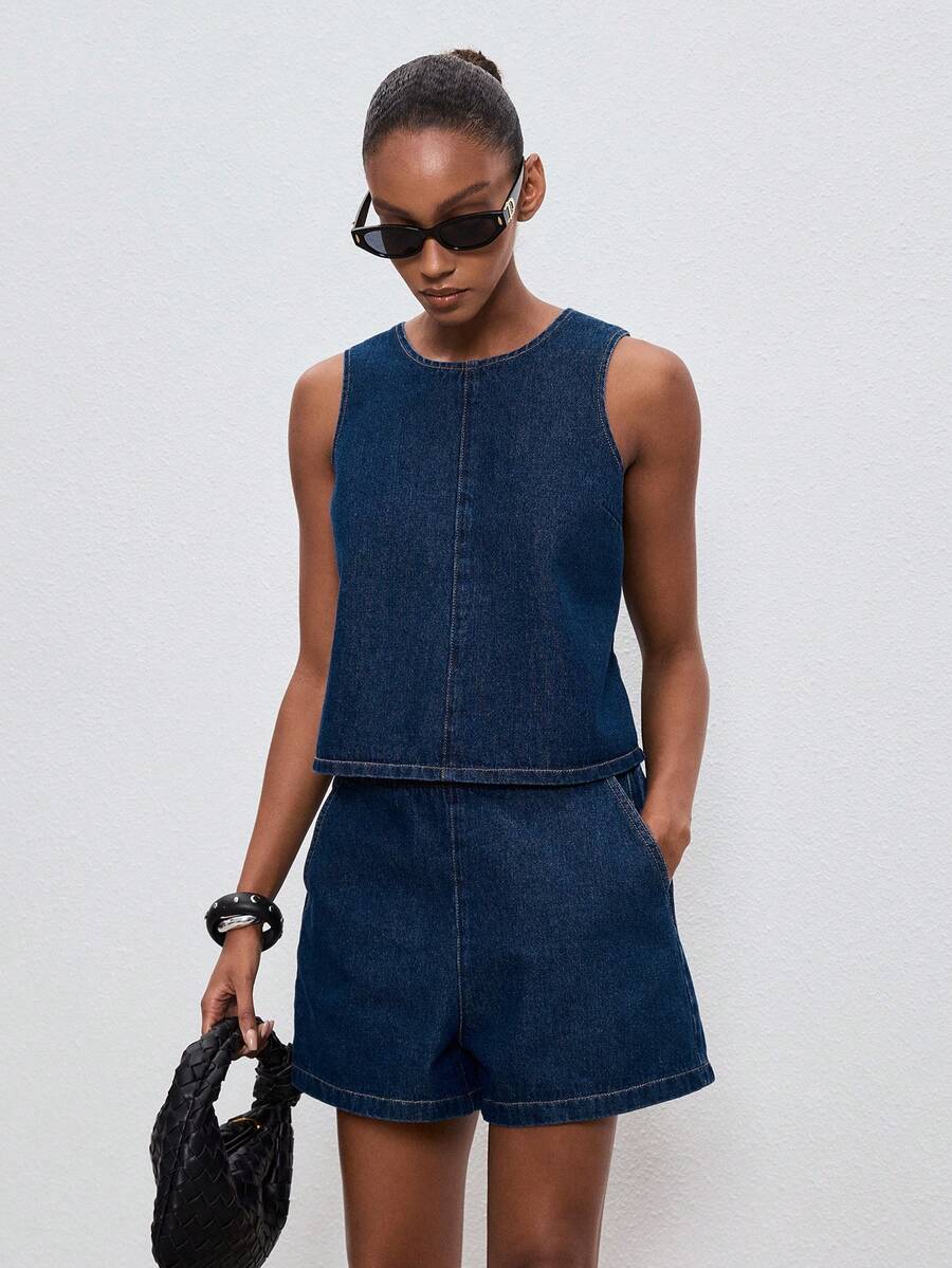 ATUI Studio Bộ đồ nữ gồm áo tank top và quần short denim không tay, thích hợp cho kỳ nghỉ hè và đi làm. - Màu xanh lam - Xem 1