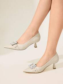 CUCCOO CHICEST 女士纯色尖头水钻装饰优雅高跟鞋 - 杏色 - 查看 2