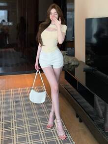 DAZY Women's Casual Slim Fit Hollow Out Design Short Sleeve T-Shirt, Fashionable Street Style For Spring And Summer - Beige - View 7