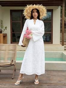 Livesso Spring White Elegant Textured Loose Beach Vacation Midi Dress For Women - White - View 4