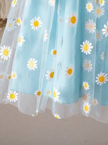 A Little Girl's Elegant Blue Skirt, Featuring A Layered Design With A Transparent Outer Layer Of Daisy-Printed Mesh Fabric. The Elastic Waistband Makes It Suitable For Everyday Wear, Beach Vacations, And Casual Outings - Blue - View 6