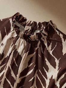 SHEIN Textured Chiffon Leaf Print A-Line Tween Girls Dress - Khaki - View 3