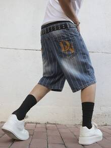 Manfinity Roghcode Men's Summer Vertical Striped Letter Embroidered Loose Wide-Leg Denim Shorts - Medium Wash - View 2