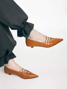 Mnmlis 芭蕾舞鞋系带尖头细跟高跟鞋小号皮鞋 - 棕色 - 查看 6
