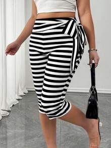 Elenzga Quần legging lửng cạp cao buộc dây kẻ sọc đen trắng dành cho nữ cỡ lớn, dáng ôm sát, co giãn, đa năng cho đi làm và mặc hàng ngày. - Đen và trắng - Xem 1