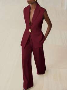 Aveloria Modichic Bộ vest trắng tối giản, thời trang, áo vest được trang trí bằng các chi tiết vàng tạo nên vẻ tinh tế, kết hợp với quần ống rộng tạo nên tổng thể sang trọng và lịch lãm. - Màu Đỏ Sâu - Xem 1