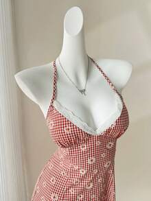 Elamini Đầm nữ mùa hè tối giản gợi cảm kẻ caro in lụa hình hoa cúc, đầm mini dáng chữ A cổ yếm buộc dây xếp nếp phối nhiều mảnh. - Đỏ và trắng - Xem 5