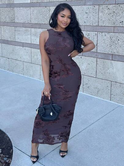 Alexandranx 女士性感棕色碎花重工刺绣露背系带派对礼服，简洁优雅方领露背无袖连衣裙，适合派对、聚会、约会、外出，女士婚礼宾客礼服，婚礼宾客礼服，婚礼宾客礼服，女士生日礼服，约会晚礼服，女士棕色露背连衣裙，棕色露背连衣裙，棕色连衣裙，棕色刺绣连衣裙，热门关键词棕色婚礼宾客礼服巧克力棕色长裙巧克力棕色