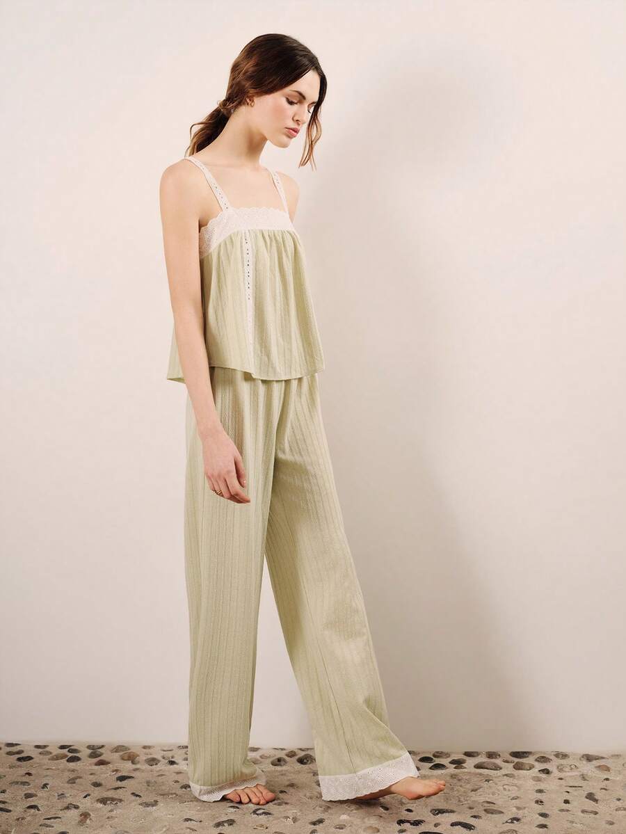 lacRébo 宽松粉色镂空针织睡衣套装，饰有刺绣滚边，包含上衣和裤子 - 綠色 - 查看 1