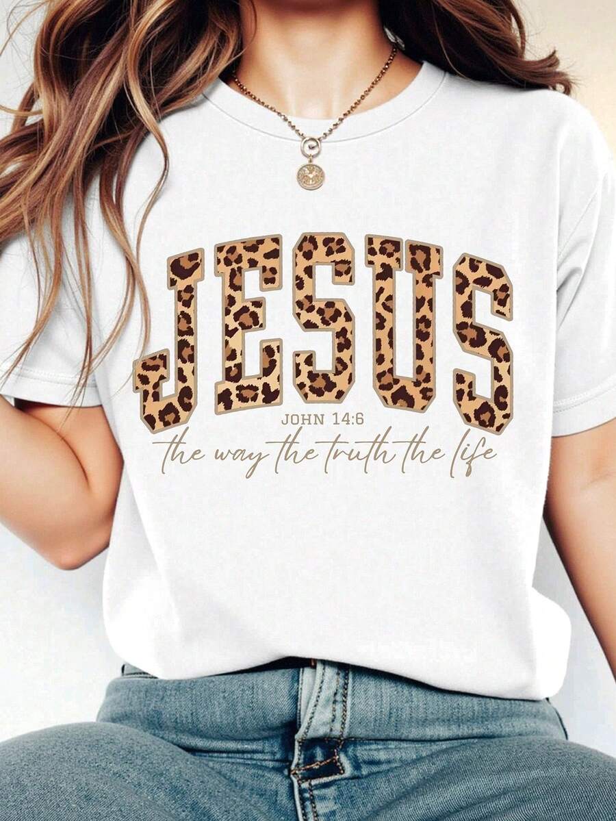 EMERY ROSE Camiseta casual de talla grande con estampado de leopardo y estampado de fe en JESÚS - Blanco - Ver 1