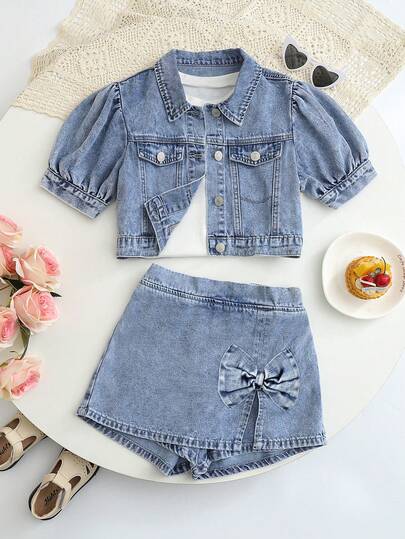 Nuevo conjunto de 2 piezas de niña preadolescente de primavera/verano 2026, con chaqueta corta de mezclilla con decoración de lazo y falda pantalón de mezclilla con lazo 3D, versátil para uso diario, escuela, transporte, fiesta, hogar, vacaciones