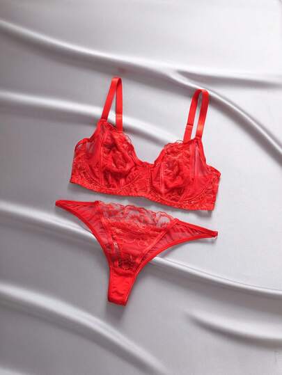 Plus Size Lace Patchwork Alluring Supportive Sexy Lingerie Set