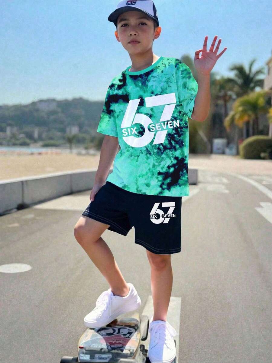 Fantacosmos 一套男童绿色扎染“67”数字字母印花短袖T恤和短裤套装,适合休闲穿着、运动、春夏装扮 - 彩色 - 查看 1