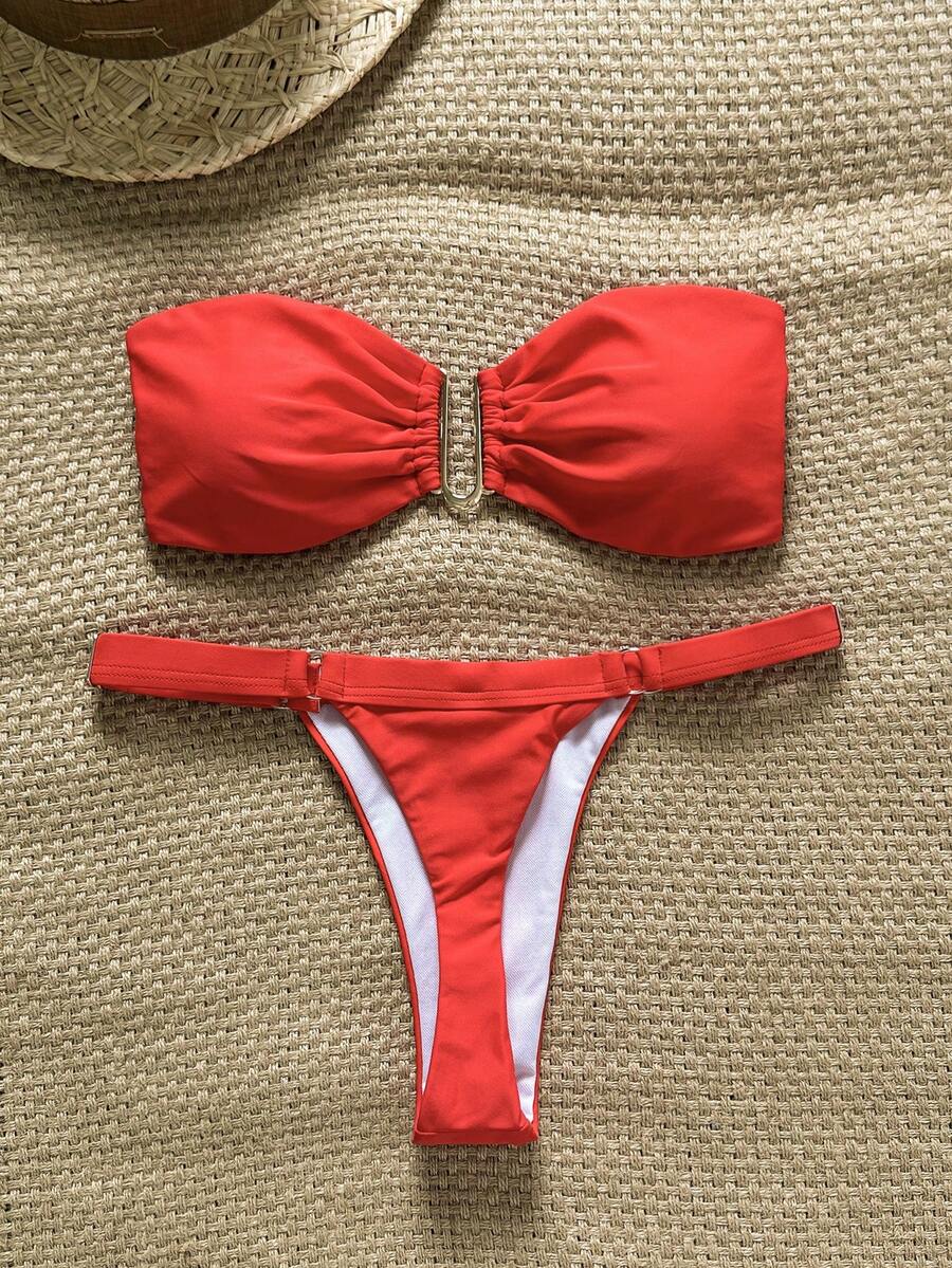 Swim Chiccia Springbreak 女士纯色抹胸金属装饰上衣和丁字裤比基尼两件套，简约夏季泳装 - 紅色 - 查看 1