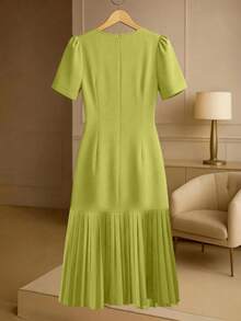 GlowEve CURVE Plus Size Women Elegant Solid Color Pleated Short Sleeve Dress - Olive Green - View 2
