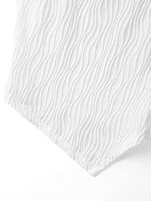 GlowEve 女士米色可调节腰部褶皱不对称下摆波浪纹理修身性感优雅通勤百搭吊带背心，春夏款 - 白色 - 查看 4