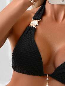 Swim Chiccia Bikini minimaliste noir à encolure bateauavec décoration de coquillage et bas à nouer. Tenue de plage 2 pièces pour femmes en vacances d'été - Noir - Voir 5