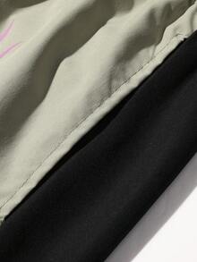 Manfinity EMRG Men's Flame Print Drawstring Waist Pocket Casual Shorts - Multicolor - View 4